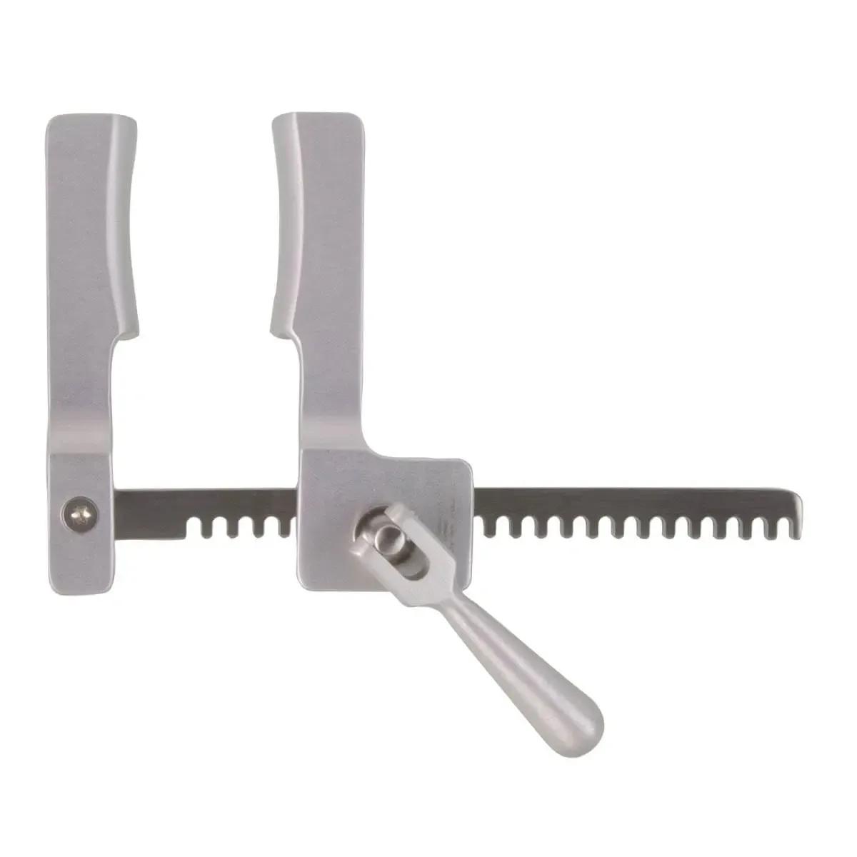 Small Sternal Retractor Pediatric Design