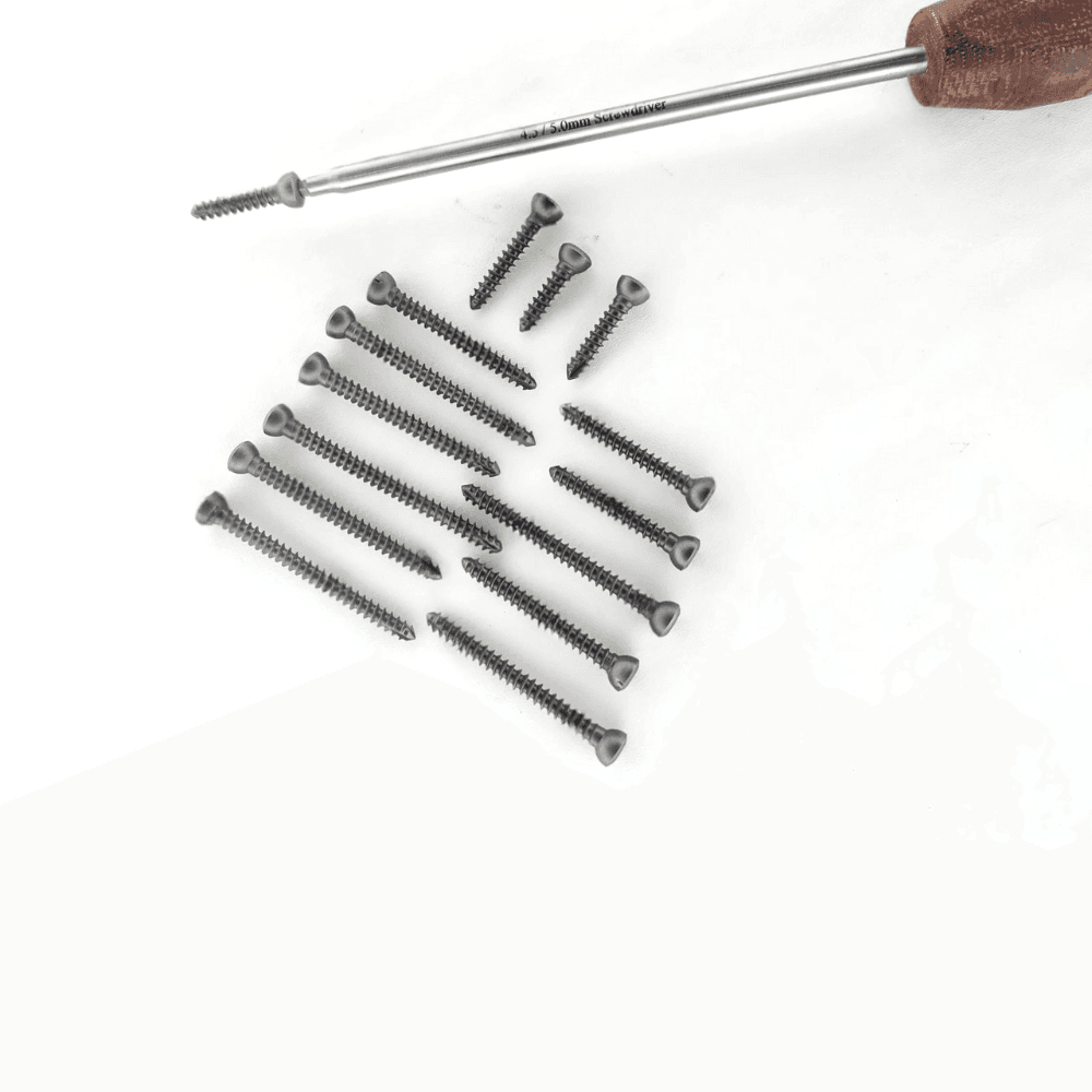 4.5 mm Cortex Self-Tapping Screws with Hexagonal Socket, 20–60 mm Length, Titanium, 90-Piece Set