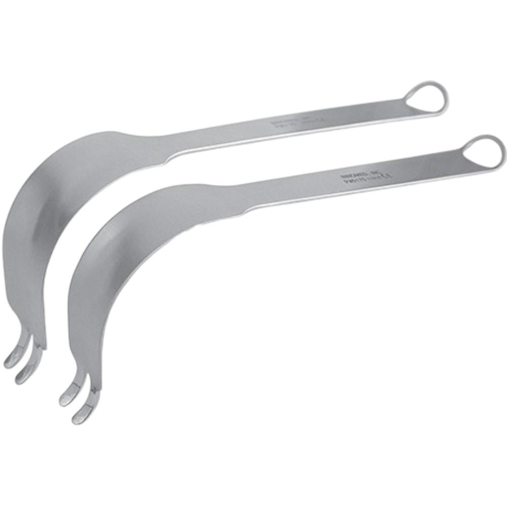 Modified Double Prong Acetabular Retractors with Center Prongs